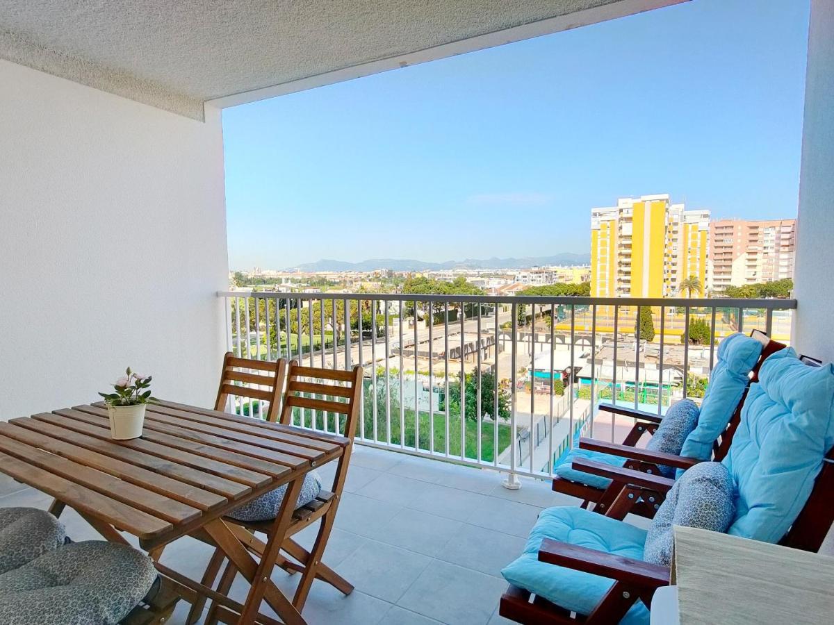 Apartamento Global Properties, Nuevo En La Playa De