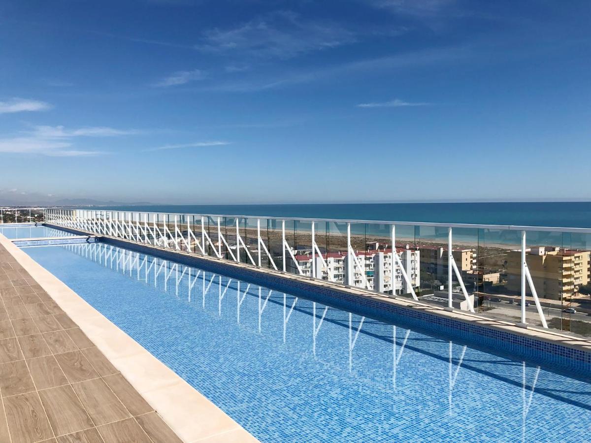 Apartamento Global Properties, Nuevo En La Playa De